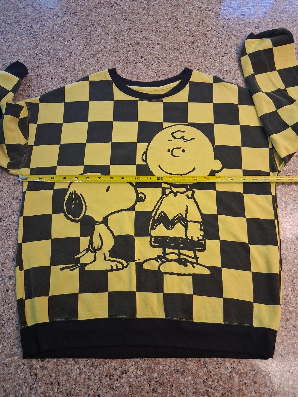 Peanuts Yellow and Black Checkerboard Crewneck with Snoopy & Charlie Brown - Picture 8 of 11